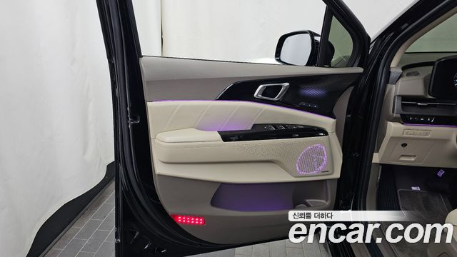 Kia Canival 2023 — photo 14