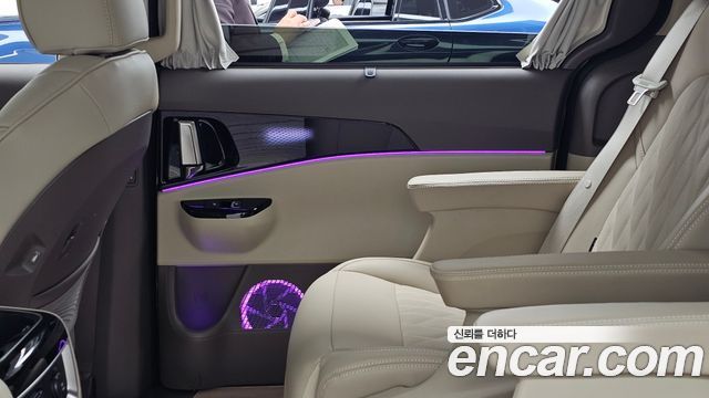 Kia Canival 2023 — photo 15