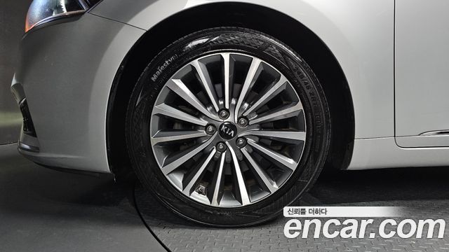 Kia K7 2016 — photo 5