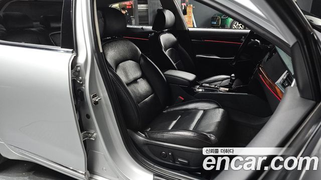 Kia K7 2016 — photo 16