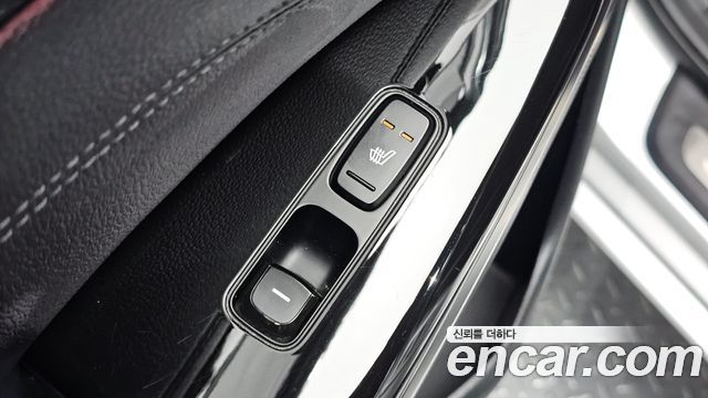 Kia K7 2016 — photo 27