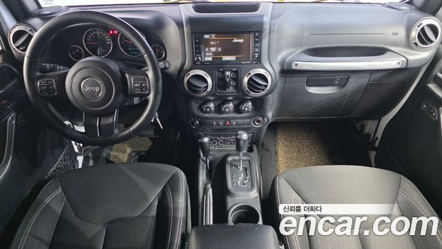 Jeep Wrangler 2016 — photo 7