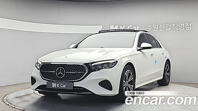 Mercedes-Benz E-Class 2025 — photo 1