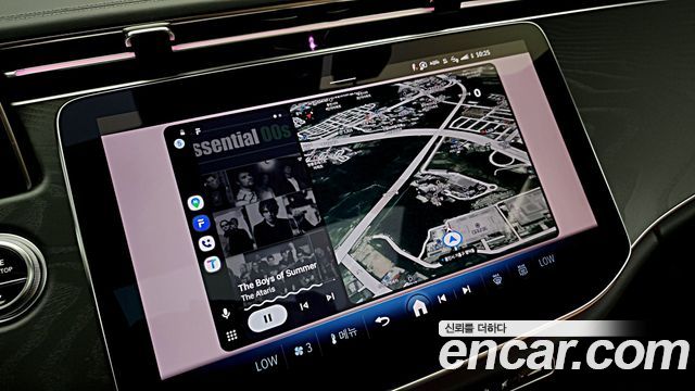 Mercedes-Benz E-Class 2025 — photo 13