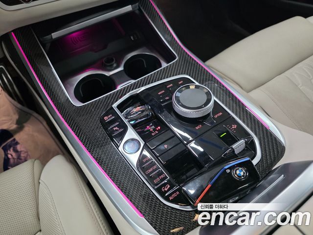 BMW X7 2025 — photo 9