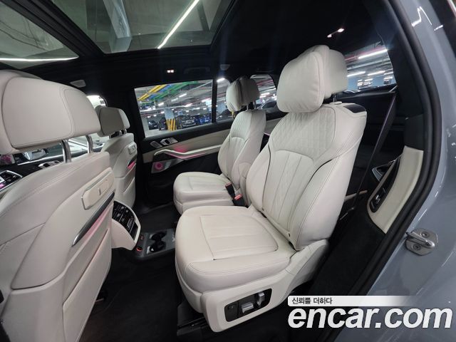 BMW X7 2025 — photo 17