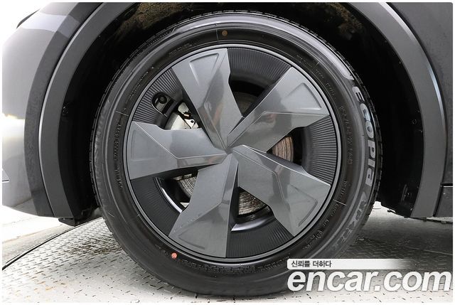 Toyota Prius 2024 — photo 5