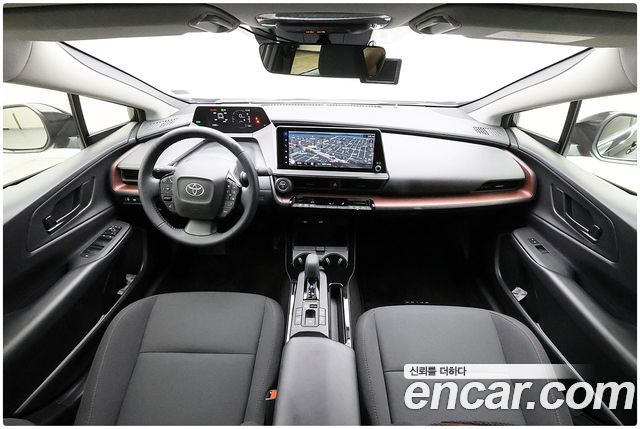 Toyota Prius 2024 — photo 7