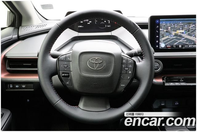 Toyota Prius 2024 — photo 12