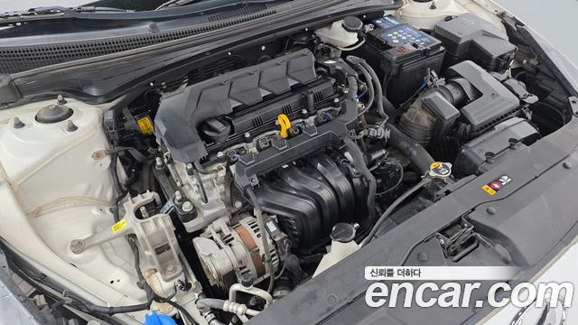 Hyundai AVANTE 2021 — photo 6