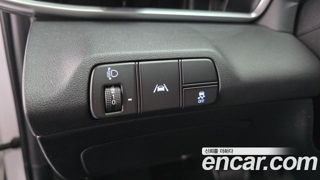 Hyundai AVANTE 2021 — photo 12
