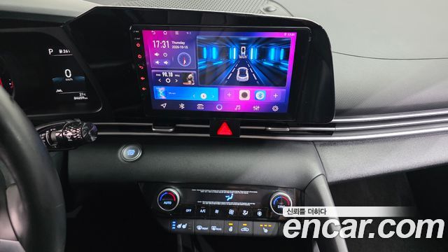 Hyundai AVANTE 2021 — photo 14
