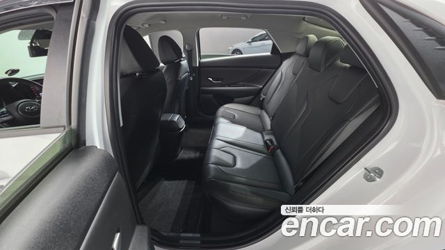 Hyundai AVANTE 2021 — photo 18