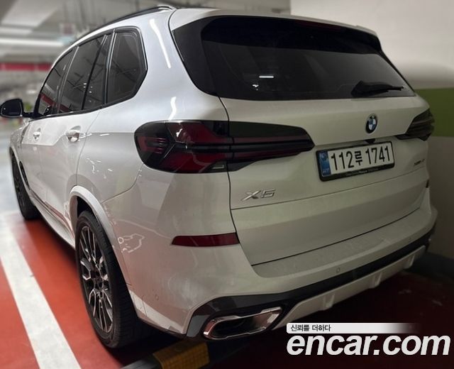 BMW X5 2025 — photo 2