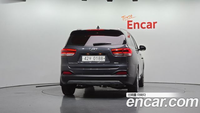Kia Sorento 2015 — photo 4