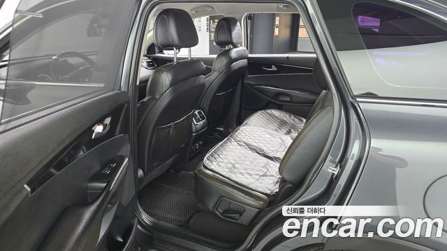 Kia Sorento 2015 — photo 17