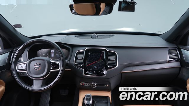 Volvo XC90 2021 — photo 7