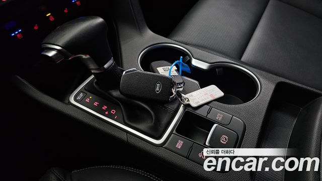 Kia Sportage 2022 — photo 9