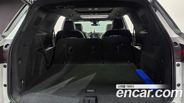 Chevrolet Korea Traverse 2022 — photo 18