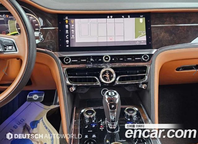 Bentley Flying Spur 2021 — photo 14