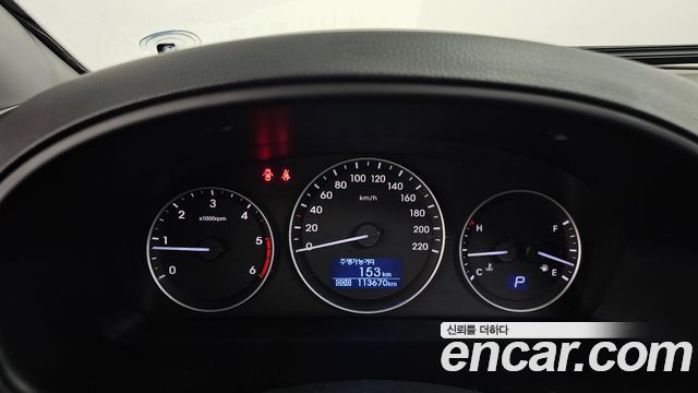 Hyundai Starex 2017 — photo 11