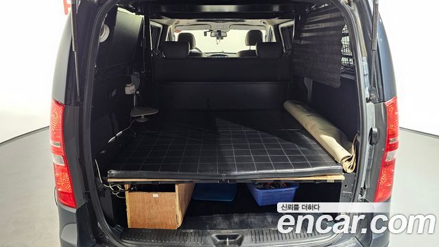 Hyundai Starex 2017 — photo 25