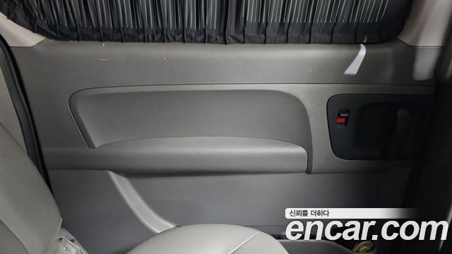 Hyundai Starex 2017 — photo 15