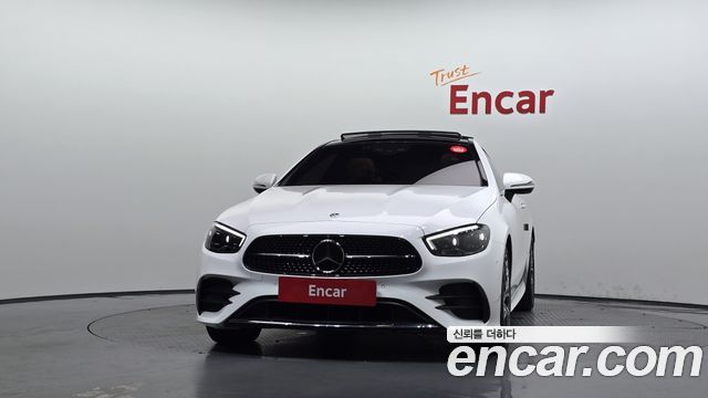 Mercedes-Benz E-Class 2023 — photo 3