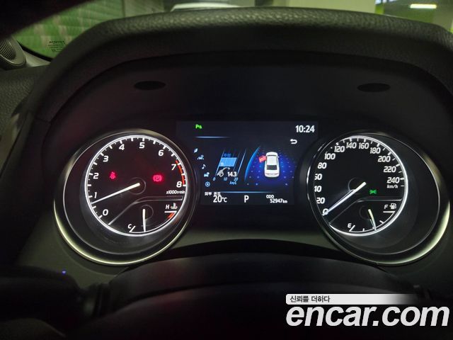 Toyota Camry 2019 — photo 4