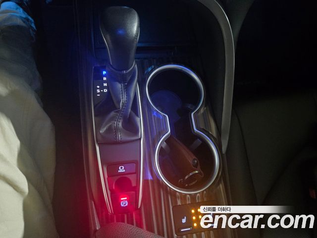 Toyota Camry 2019 — photo 7