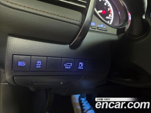 Toyota Camry 2019 — photo 8
