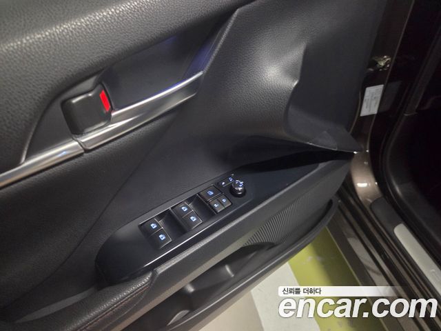 Toyota Camry 2019 — photo 10