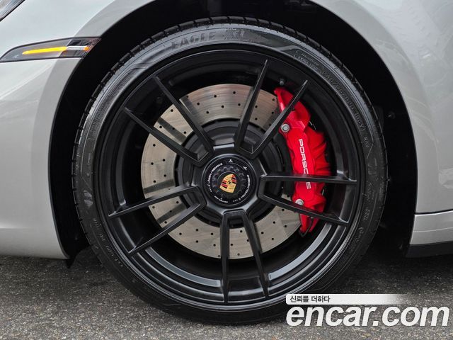 Porsche 911 2023 — photo 5