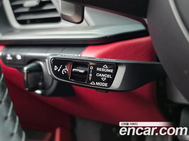 Porsche 911 2023 — photo 18
