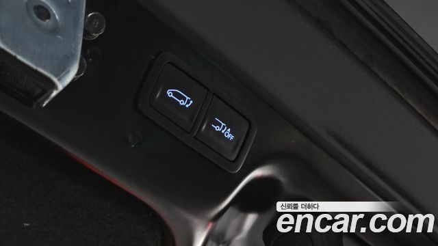 Hyundai Staria 2025 — photo 20