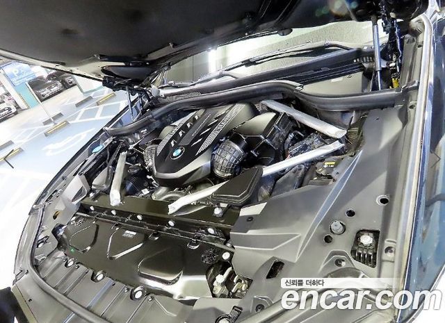 BMW X5 2022 — photo 19