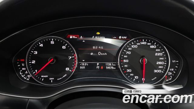 Audi A6 2018 — photo 11
