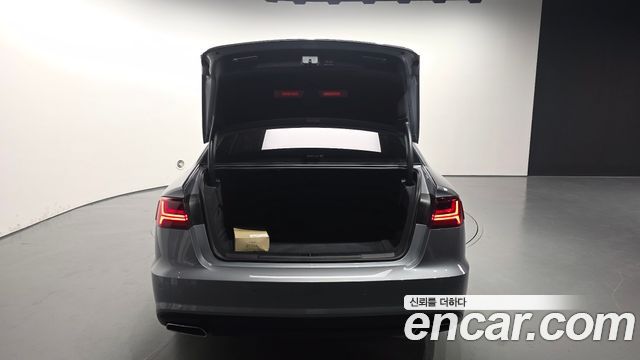 Audi A6 2018 — photo 26
