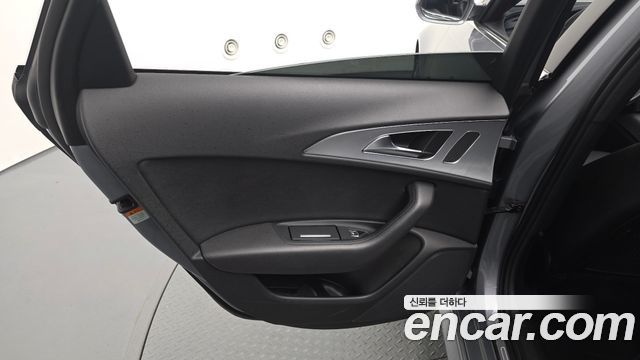 Audi A6 2018 — photo 15