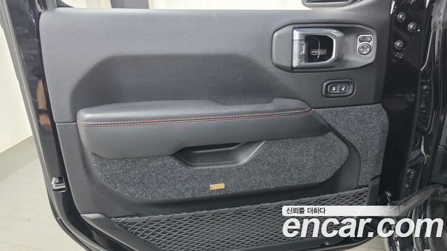 Jeep Gladiator 2022 — photo 14