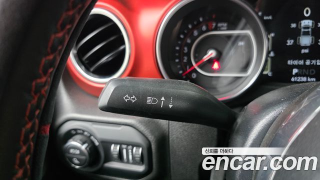 Jeep Gladiator 2022 — photo 27