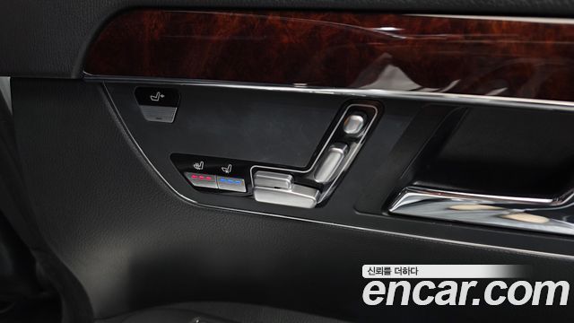 Mercedes-Benz S-Class 2008 — photo 17