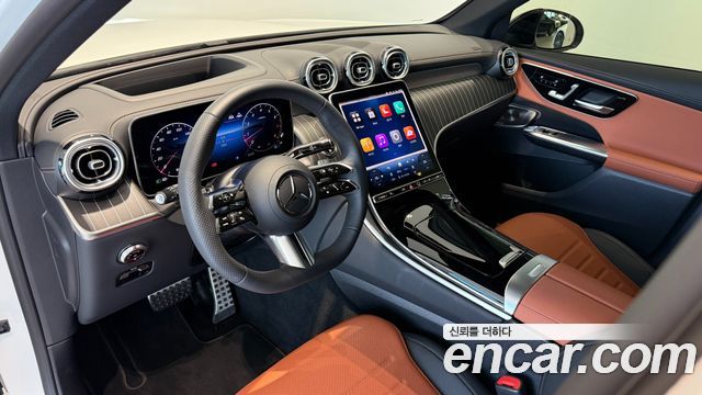 Mercedes-Benz GLC-Class 2026 — photo 14