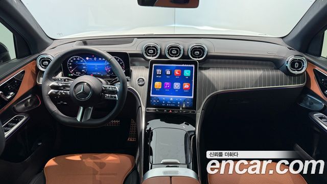 Mercedes-Benz GLC-Class 2026 — photo 16