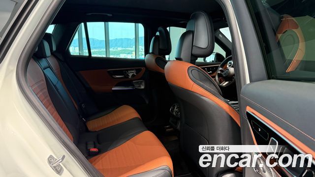 Mercedes-Benz GLC-Class 2026 — photo 19