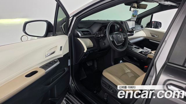 Toyota Sienna 2024 — photo 13
