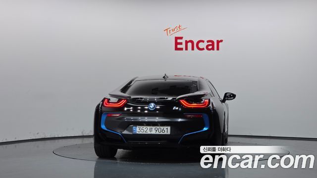 BMW i8 2015 — photo 4