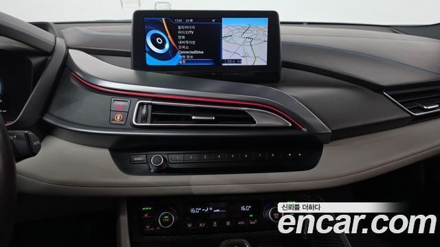 BMW i8 2015 — photo 13