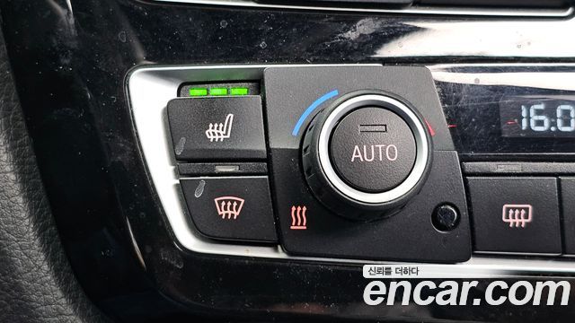 BMW 3-Series 2016 — photo 18