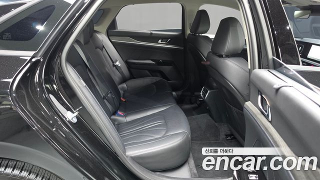 Kia K5 2025 — photo 11